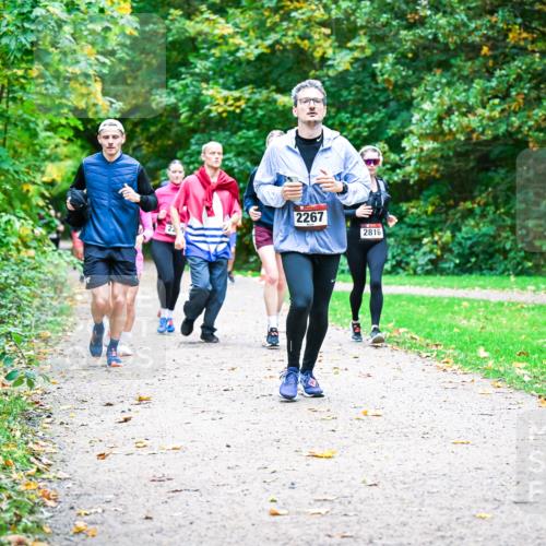 12.10.2025 - Bramfelder Halbmarathon 2025 Dr. Thomas Lammeyer http://msf.ph/oto/9349162 12.10.2025 10:29:49 Laufen 2267, 2816 meine-sportfotos.de