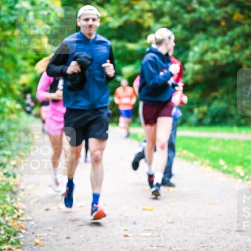 12.10.2025 - Bramfelder Halbmarathon 2025 Dr. Thomas Lammeyer http://msf.ph/oto/9349177 12.10.2025 10:29:52 Laufen  meine-sportfotos.de