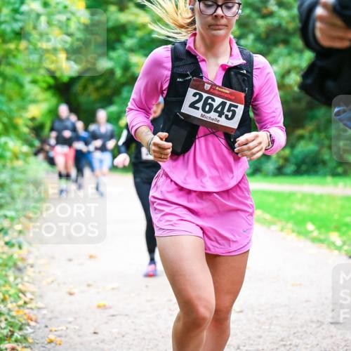 12.10.2025 - Bramfelder Halbmarathon 2025 Dr. Thomas Lammeyer http://msf.ph/oto/9349188 12.10.2025 10:29:53 Laufen 34, 2645 meine-sportfotos.de