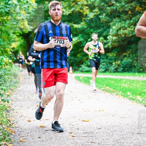 12.10.2025 - Bramfelder Halbmarathon 2025 Dr. Thomas Lammeyer http://msf.ph/oto/9349230 12.10.2025 10:30:02 Laufen 2703, 65, 2 meine-sportfotos.de