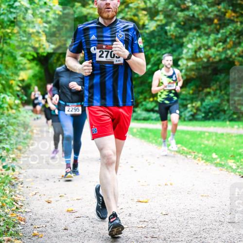 12.10.2025 - Bramfelder Halbmarathon 2025 Dr. Thomas Lammeyer http://msf.ph/oto/9349232 12.10.2025 10:30:02 Laufen 2295, 2705, 65 meine-sportfotos.de