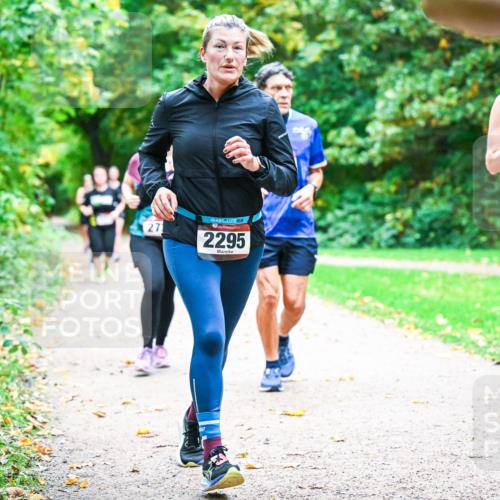 12.10.2025 - Bramfelder Halbmarathon 2025 Dr. Thomas Lammeyer http://msf.ph/oto/9349240 12.10.2025 10:30:04 Laufen 27, 2295 meine-sportfotos.de