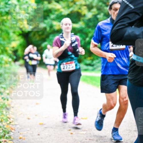 12.10.2025 - Bramfelder Halbmarathon 2025 Dr. Thomas Lammeyer http://msf.ph/oto/9349247 12.10.2025 10:30:05 Laufen 2725, 22 meine-sportfotos.de