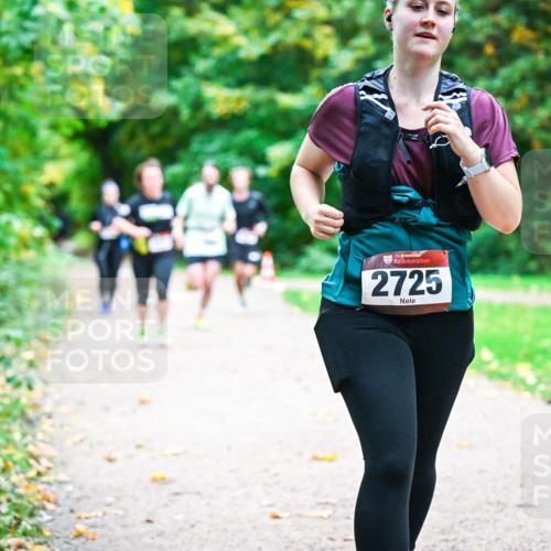 12.10.2025 - Bramfelder Halbmarathon 2025 Dr. Thomas Lammeyer http://msf.ph/oto/9349251 12.10.2025 10:30:06 Laufen 34, 2725 meine-sportfotos.de