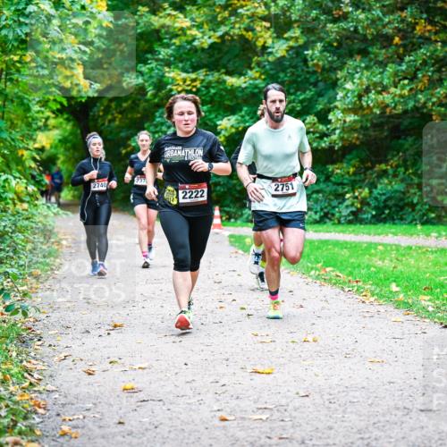 12.10.2025 - Bramfelder Halbmarathon 2025 Dr. Thomas Lammeyer http://msf.ph/oto/9349262 12.10.2025 10:30:08 Laufen 2740, 237, 2222, 2751 meine-sportfotos.de