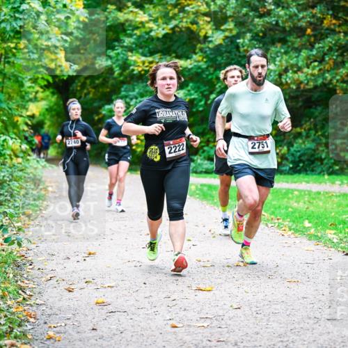 12.10.2025 - Bramfelder Halbmarathon 2025 Dr. Thomas Lammeyer http://msf.ph/oto/9349265 12.10.2025 10:30:08 Laufen 2740, 2222, 2751 meine-sportfotos.de