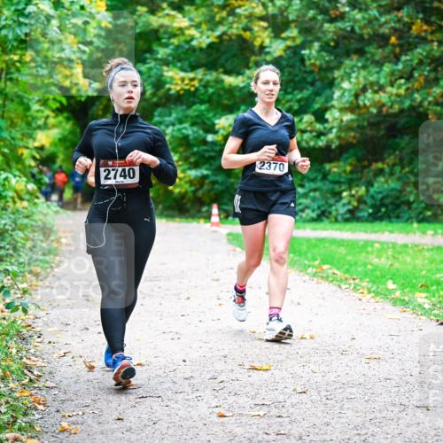 12.10.2025 - Bramfelder Halbmarathon 2025 Dr. Thomas Lammeyer http://msf.ph/oto/9349281 12.10.2025 10:30:11 Laufen 2740, 2370 meine-sportfotos.de