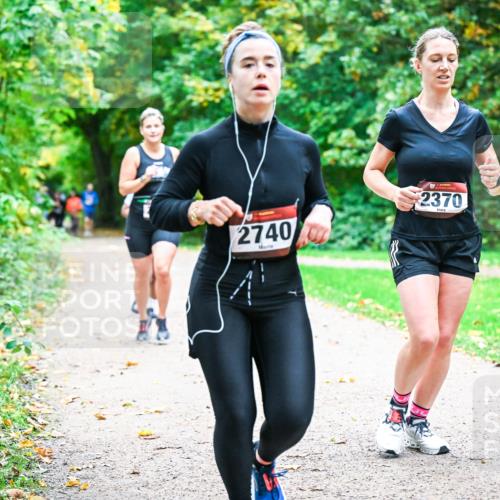 12.10.2025 - Bramfelder Halbmarathon 2025 Dr. Thomas Lammeyer http://msf.ph/oto/9349287 12.10.2025 10:30:12 Laufen 2740, 2370 meine-sportfotos.de