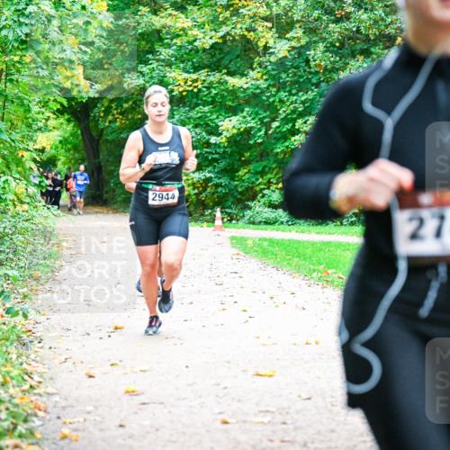 12.10.2025 - Bramfelder Halbmarathon 2025 Dr. Thomas Lammeyer http://msf.ph/oto/9349289 12.10.2025 10:30:13 Laufen 2944, 2740 meine-sportfotos.de