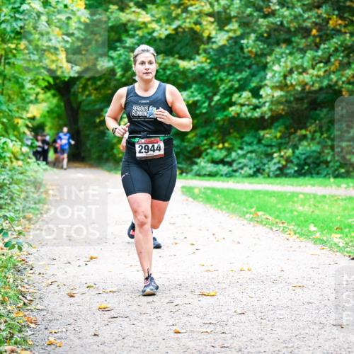 12.10.2025 - Bramfelder Halbmarathon 2025 Dr. Thomas Lammeyer http://msf.ph/oto/9349293 12.10.2025 10:30:13 Laufen 2944 meine-sportfotos.de