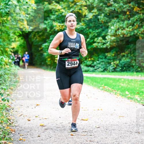 12.10.2025 - Bramfelder Halbmarathon 2025 Dr. Thomas Lammeyer http://msf.ph/oto/9349296 12.10.2025 10:30:14 Laufen 2944 meine-sportfotos.de