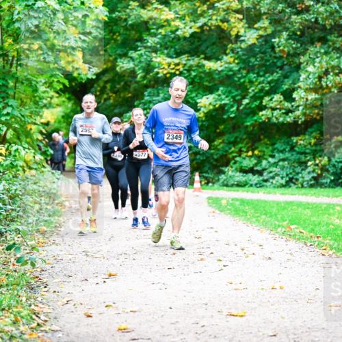 12.10.2025 - Bramfelder Halbmarathon 2025 Dr. Thomas Lammeyer http://msf.ph/oto/9349318 12.10.2025 10:30:26 Laufen 259, 498, 2577, 2349 meine-sportfotos.de