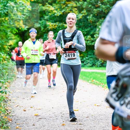 12.10.2025 - Bramfelder Halbmarathon 2025 Dr. Thomas Lammeyer http://msf.ph/oto/9349368 12.10.2025 10:30:35 Laufen 2389, 2414, 1, 2419, 887, 2966 meine-sportfotos.de