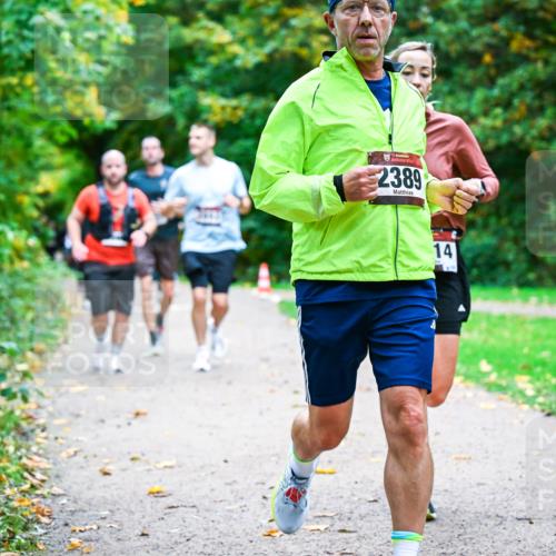 12.10.2025 - Bramfelder Halbmarathon 2025 Dr. Thomas Lammeyer http://msf.ph/oto/9349380 12.10.2025 10:30:37 Laufen 2389, 14 meine-sportfotos.de