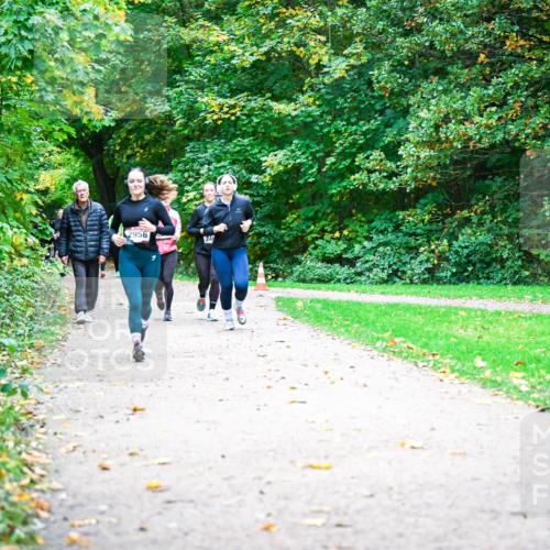 12.10.2025 - Bramfelder Halbmarathon 2025 Dr. Thomas Lammeyer http://msf.ph/oto/9349404 12.10.2025 10:30:42 Laufen  meine-sportfotos.de
