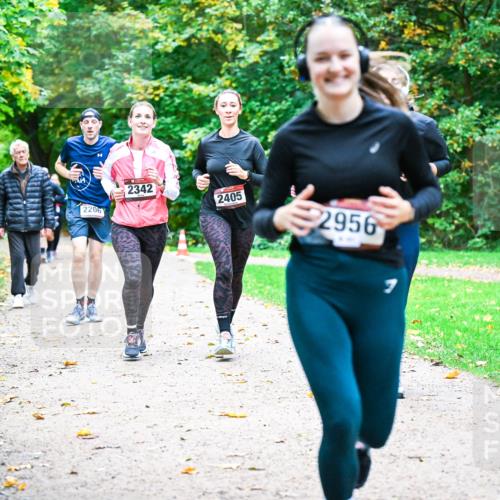 12.10.2025 - Bramfelder Halbmarathon 2025 Dr. Thomas Lammeyer http://msf.ph/oto/9349428 12.10.2025 10:30:46 Laufen 2206, 2342, 2405, 2956 meine-sportfotos.de