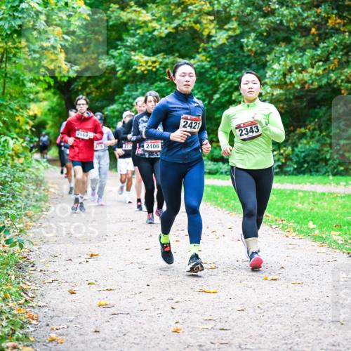 12.10.2025 - Bramfelder Halbmarathon 2025 Dr. Thomas Lammeyer http://msf.ph/oto/9349515 12.10.2025 10:31:05 Laufen 2569, 578, 2406, 2421, 2343 meine-sportfotos.de