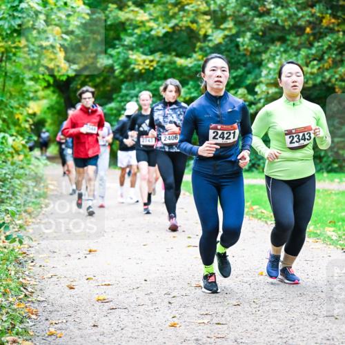 12.10.2025 - Bramfelder Halbmarathon 2025 Dr. Thomas Lammeyer http://msf.ph/oto/9349519 12.10.2025 10:31:05 Laufen 2743, 2406, 2421, 2343 meine-sportfotos.de