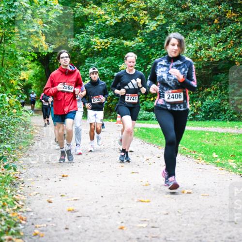12.10.2025 - Bramfelder Halbmarathon 2025 Dr. Thomas Lammeyer http://msf.ph/oto/9349527 12.10.2025 10:31:06 Laufen 2569, 2732, 2743, 2406 meine-sportfotos.de