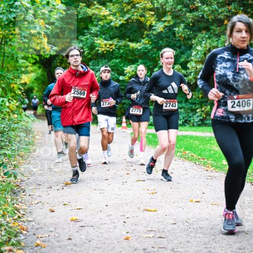 12.10.2025 - Bramfelder Halbmarathon 2025 Dr. Thomas Lammeyer http://msf.ph/oto/9349532 12.10.2025 10:31:07 Laufen 2569, 273, 2743, 2406, 2779 meine-sportfotos.de