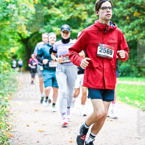 12.10.2025 - Bramfelder Halbmarathon 2025 Dr. Thomas Lammeyer http://msf.ph/oto/9349537 12.10.2025 10:31:09 Laufen 578, 2569 meine-sportfotos.de
