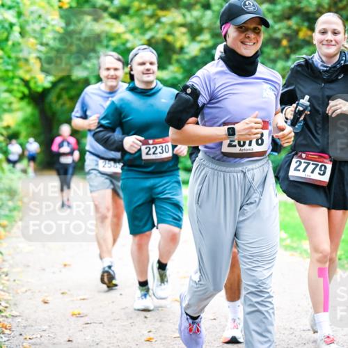 12.10.2025 - Bramfelder Halbmarathon 2025 Dr. Thomas Lammeyer http://msf.ph/oto/9349543 12.10.2025 10:31:10 Laufen 258, 2230, 2779 meine-sportfotos.de