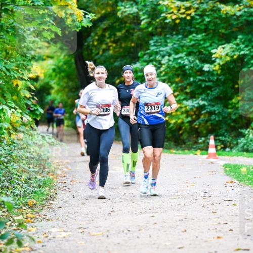 12.10.2025 - Bramfelder Halbmarathon 2025 Dr. Thomas Lammeyer http://msf.ph/oto/9349581 12.10.2025 10:31:21 Laufen 396, 230, 2319 meine-sportfotos.de