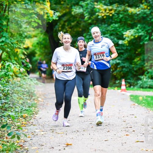 12.10.2025 - Bramfelder Halbmarathon 2025 Dr. Thomas Lammeyer http://msf.ph/oto/9349593 12.10.2025 10:31:23 Laufen 2396, 803, 2319 meine-sportfotos.de