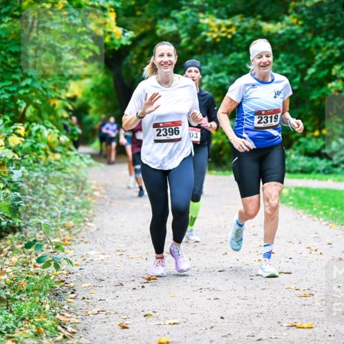 12.10.2025 - Bramfelder Halbmarathon 2025 Dr. Thomas Lammeyer http://msf.ph/oto/9349602 12.10.2025 10:31:24 Laufen 2396, 03, 2319 meine-sportfotos.de