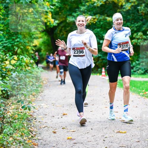 12.10.2025 - Bramfelder Halbmarathon 2025 Dr. Thomas Lammeyer http://msf.ph/oto/9349606 12.10.2025 10:31:24 Laufen 2396, 2319 meine-sportfotos.de