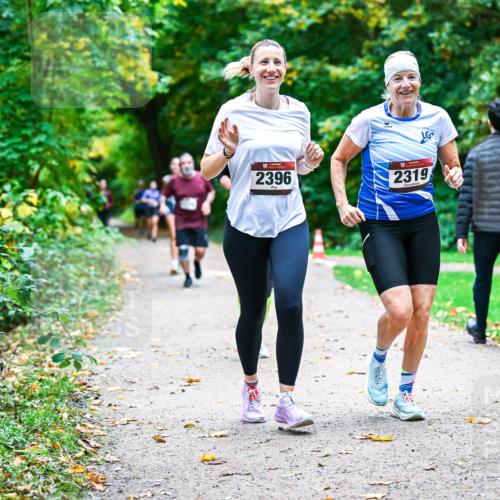12.10.2025 - Bramfelder Halbmarathon 2025 Dr. Thomas Lammeyer http://msf.ph/oto/9349608 12.10.2025 10:31:25 Laufen 2396, 2319 meine-sportfotos.de