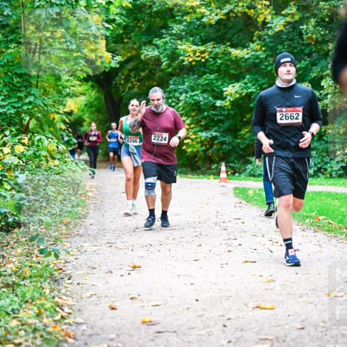 12.10.2025 - Bramfelder Halbmarathon 2025 Dr. Thomas Lammeyer http://msf.ph/oto/9349618 12.10.2025 10:31:28 Laufen 2296, 2224, 2662 meine-sportfotos.de