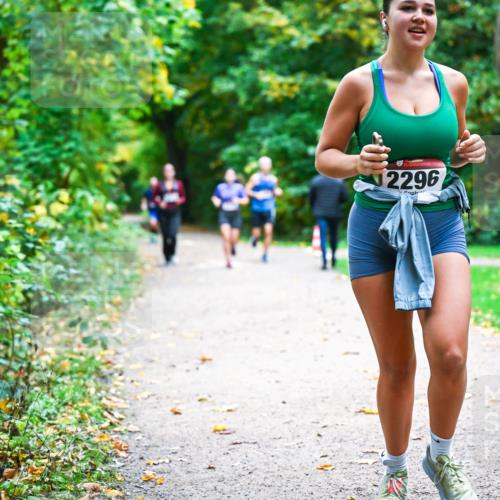 12.10.2025 - Bramfelder Halbmarathon 2025 Dr. Thomas Lammeyer http://msf.ph/oto/9349649 12.10.2025 10:31:32 Laufen 12296 meine-sportfotos.de