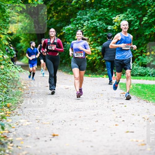 12.10.2025 - Bramfelder Halbmarathon 2025 Dr. Thomas Lammeyer http://msf.ph/oto/9349657 12.10.2025 10:31:34 Laufen 28, 2679, 988 meine-sportfotos.de