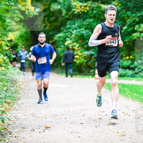 12.10.2025 - Bramfelder Halbmarathon 2025 Dr. Thomas Lammeyer http://msf.ph/oto/9349697 12.10.2025 10:31:41 Laufen 2937, 2543, 47 meine-sportfotos.de