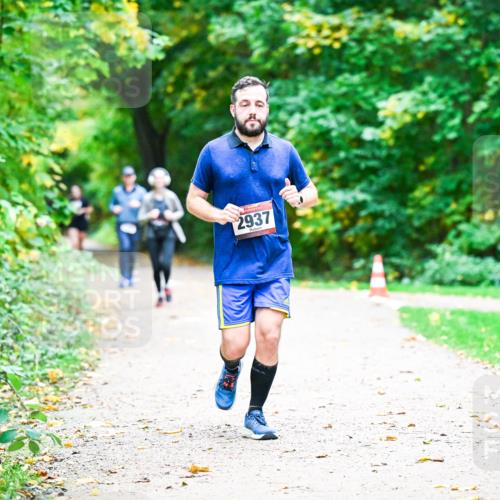 12.10.2025 - Bramfelder Halbmarathon 2025 Dr. Thomas Lammeyer http://msf.ph/oto/9349707 12.10.2025 10:31:43 Laufen 2937 meine-sportfotos.de
