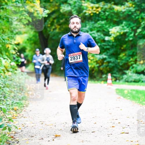 12.10.2025 - Bramfelder Halbmarathon 2025 Dr. Thomas Lammeyer http://msf.ph/oto/9349709 12.10.2025 10:31:43 Laufen 2937 meine-sportfotos.de