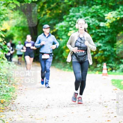 12.10.2025 - Bramfelder Halbmarathon 2025 Dr. Thomas Lammeyer http://msf.ph/oto/9349734 12.10.2025 10:31:49 Laufen  meine-sportfotos.de