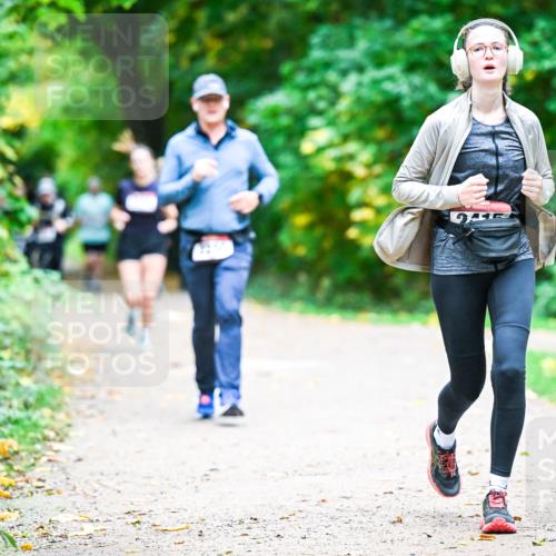 12.10.2025 - Bramfelder Halbmarathon 2025 Dr. Thomas Lammeyer http://msf.ph/oto/9349744 12.10.2025 10:31:51 Laufen  meine-sportfotos.de