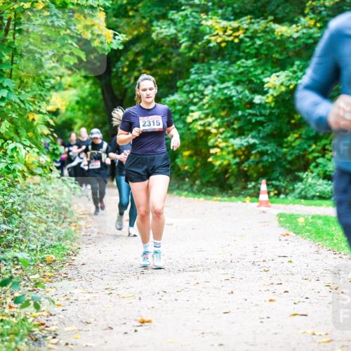 12.10.2025 - Bramfelder Halbmarathon 2025 Dr. Thomas Lammeyer http://msf.ph/oto/9349767 12.10.2025 10:31:56 Laufen 2315, 2250 meine-sportfotos.de