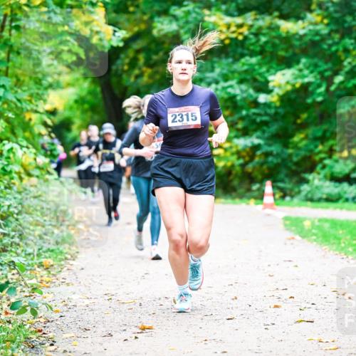 12.10.2025 - Bramfelder Halbmarathon 2025 Dr. Thomas Lammeyer http://msf.ph/oto/9349773 12.10.2025 10:31:57 Laufen 2315 meine-sportfotos.de