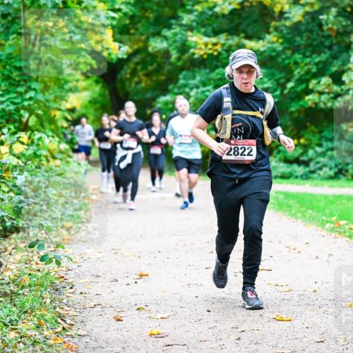 12.10.2025 - Bramfelder Halbmarathon 2025 Dr. Thomas Lammeyer http://msf.ph/oto/9349815 12.10.2025 10:32:04 Laufen 2822 meine-sportfotos.de
