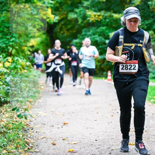 12.10.2025 - Bramfelder Halbmarathon 2025 Dr. Thomas Lammeyer http://msf.ph/oto/9349819 12.10.2025 10:32:04 Laufen 2822 meine-sportfotos.de