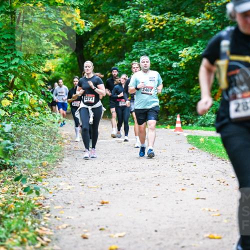 12.10.2025 - Bramfelder Halbmarathon 2025 Dr. Thomas Lammeyer http://msf.ph/oto/9349820 12.10.2025 10:32:05 Laufen 7765, 230, 2373, 237, 2004, 2467, 2822 meine-sportfotos.de