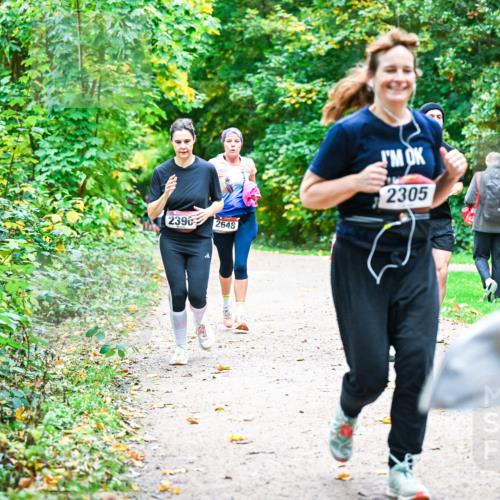 12.10.2025 - Bramfelder Halbmarathon 2025 Dr. Thomas Lammeyer http://msf.ph/oto/9349858 12.10.2025 10:32:11 Laufen 239, 2648, 2305 meine-sportfotos.de