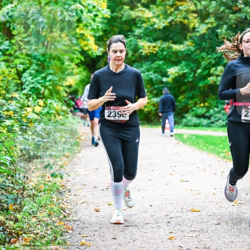 12.10.2025 - Bramfelder Halbmarathon 2025 Dr. Thomas Lammeyer http://msf.ph/oto/9349864 12.10.2025 10:32:12 Laufen 239, 2374, 2949 meine-sportfotos.de