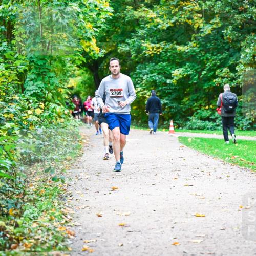 12.10.2025 - Bramfelder Halbmarathon 2025 Dr. Thomas Lammeyer http://msf.ph/oto/9349879 12.10.2025 10:32:15 Laufen 2789 meine-sportfotos.de