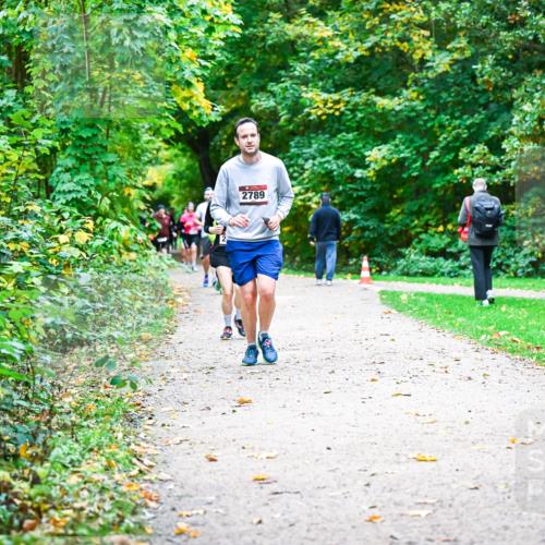 12.10.2025 - Bramfelder Halbmarathon 2025 Dr. Thomas Lammeyer http://msf.ph/oto/9349880 12.10.2025 10:32:15 Laufen 2789 meine-sportfotos.de