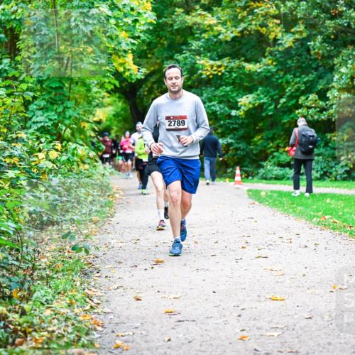 12.10.2025 - Bramfelder Halbmarathon 2025 Dr. Thomas Lammeyer http://msf.ph/oto/9349885 12.10.2025 10:32:16 Laufen 2789 meine-sportfotos.de