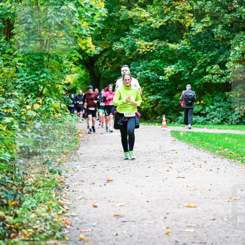 12.10.2025 - Bramfelder Halbmarathon 2025 Dr. Thomas Lammeyer http://msf.ph/oto/9349917 12.10.2025 10:32:21 Laufen 2244, 1 meine-sportfotos.de